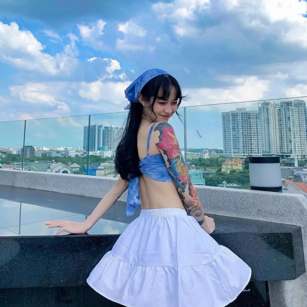 闹剧谜案